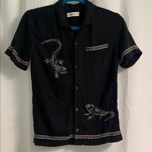 abercrombie kids Shirt Boys 13/14
Button Linen Blend Gecko
Embroidered Black